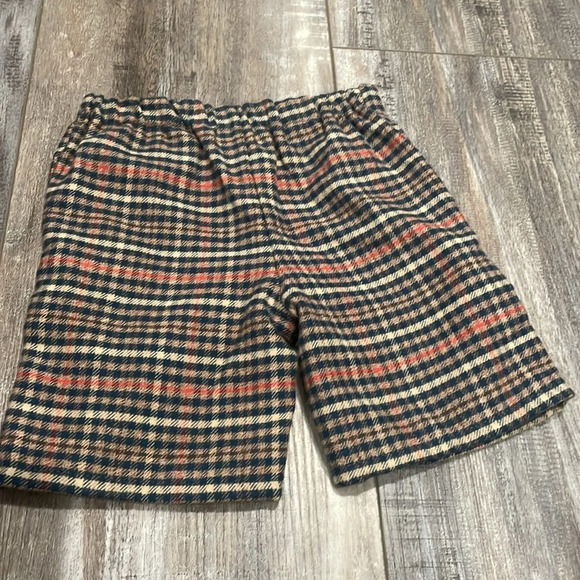 European boys plaid adorable fabric shorts. DESIGNER - Picture 4 of 5